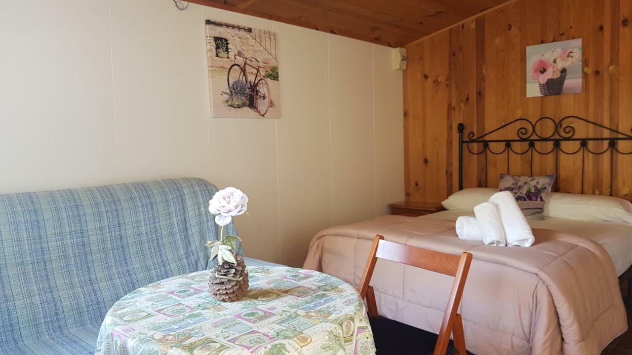 Camping Ruta Del Purche โมนาชิล ภายนอก รูปภาพ